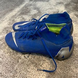 Men’s Nike soccer a cleats size 10.5
